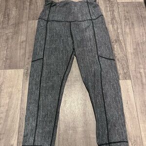 KIAVA Black and Gray Patterned Leggings